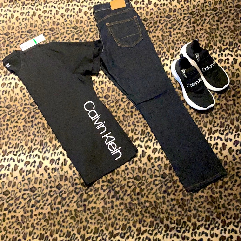 2 for $30 CALVIN KLEIN T-shirt Men’s Size Large CK Short Sleeve T Shirt